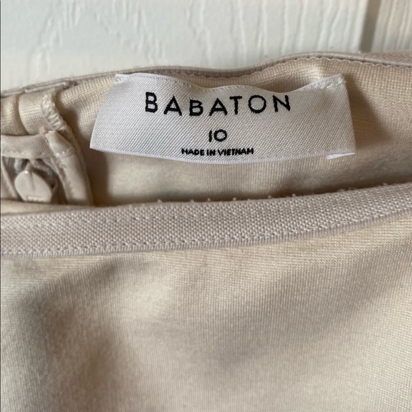 Aritzia/Babaton cream coloured off-the-shoulder dress - size 10 fits L/XL - Picture 2 of 5